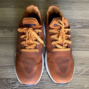 NWOB Skechers men’s brown tan slip-on sneakers